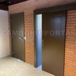 fábrica de porta laqueada madeira alto padrão sala hall de entrada quarto cozinha laca portas laqueadas balneário camboiú praia brava sc itajai itapema porto belo bombinhas preço branca de co