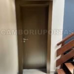 porta laqueada madeira alto padrão sala hall de entrada quarto cozinha laca portas laqueadas balneário camboiú praia brava sc itajai itapema porto belo bombinhas fábrica preço branca de correr